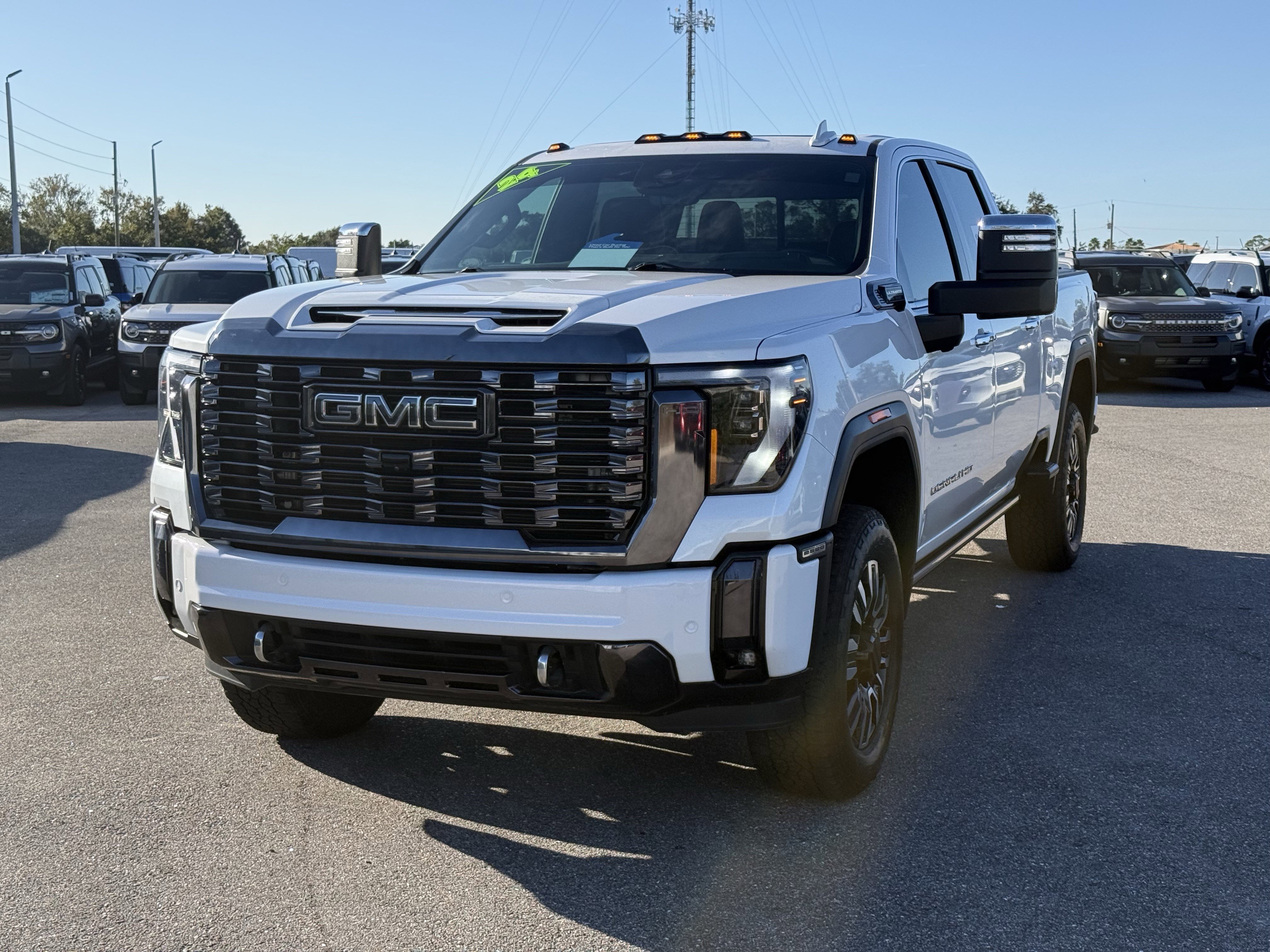 Used 2024 GMC Sierra 2500 Denali Ultimate image 7