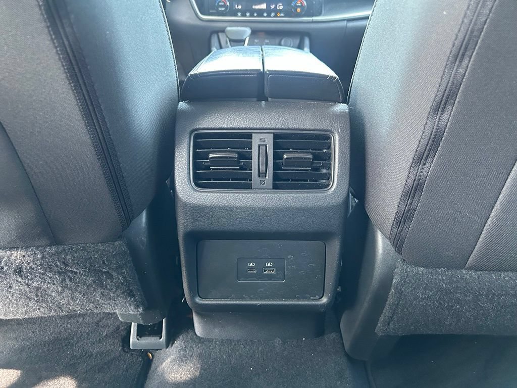 Used 2022 Nissan Rogue SV FWD image 29