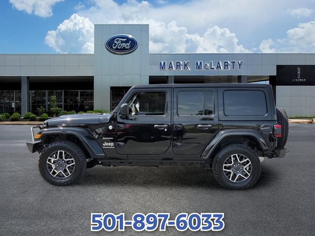 Used 2024 Jeep Wrangler Unlimited Sahara AWD/4WD image 2