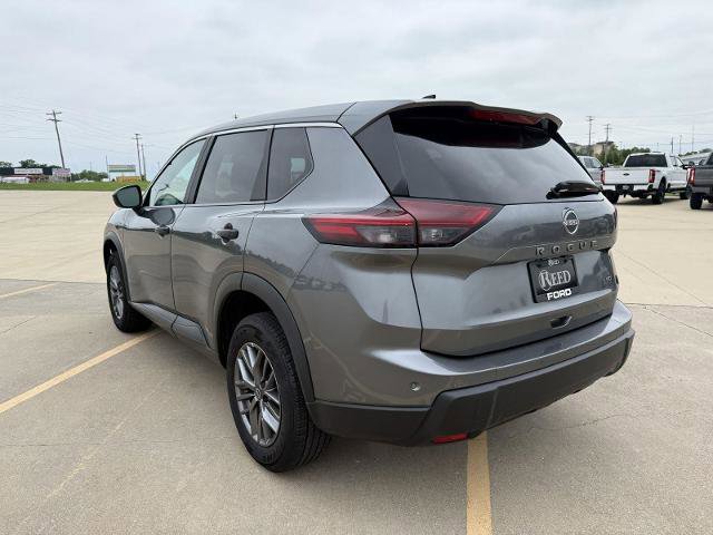 Used 2024 Nissan Rogue S AWD/4WD image 7