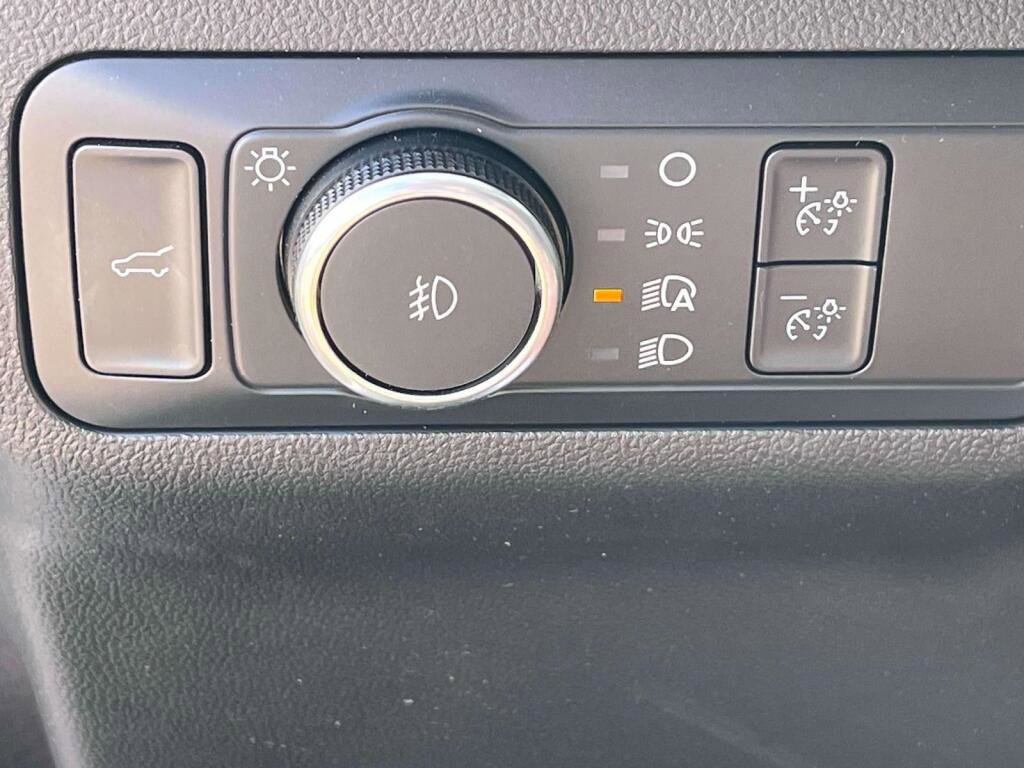 Certified 2022 Ford Escape SEL AWD/4WD image 31