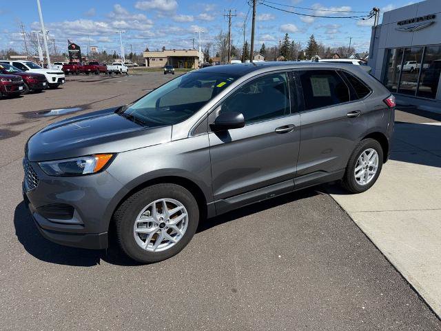 Certified 2024 Ford Edge SEL AWD/4WD image 3