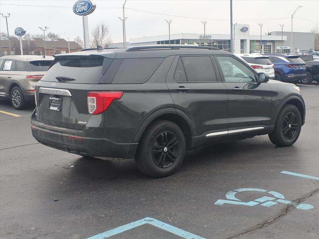 Certified 2023 Ford Explorer XLT image 8