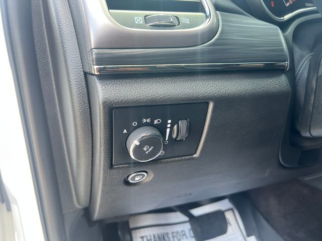 Used 2019 Jeep Grand Cherokee Limited X AWD/4WD image 19