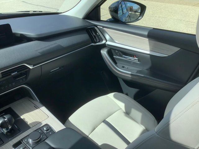 Used 2024 MAZDA CX-90 3.3 Turbo w/ Preferred Package image 22