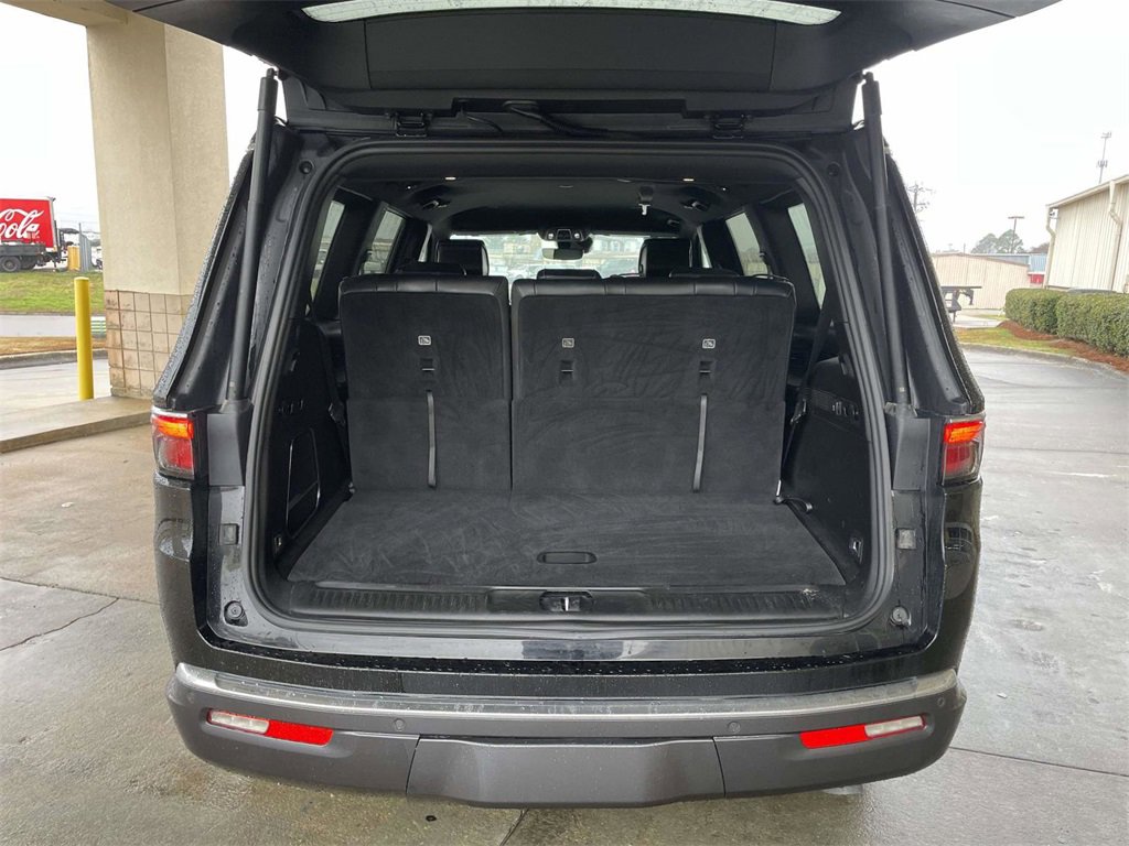 Used 2022 Jeep Wagoneer Series II image 10