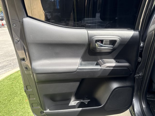 Used 2021 Toyota Tacoma TRD Sport RWD image 16
