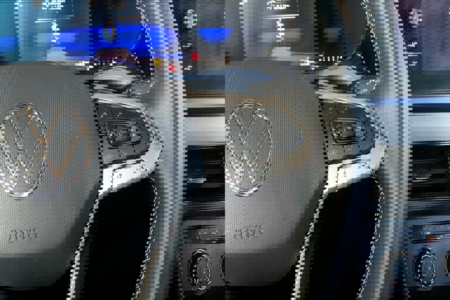 Used 2022 Volkswagen Taos SE image 23