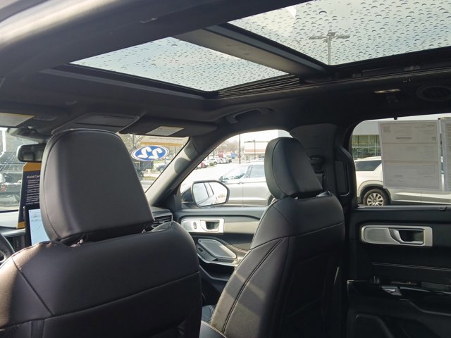 Certified 2022 Ford Explorer ST w/ Equipment Group 401A image 23