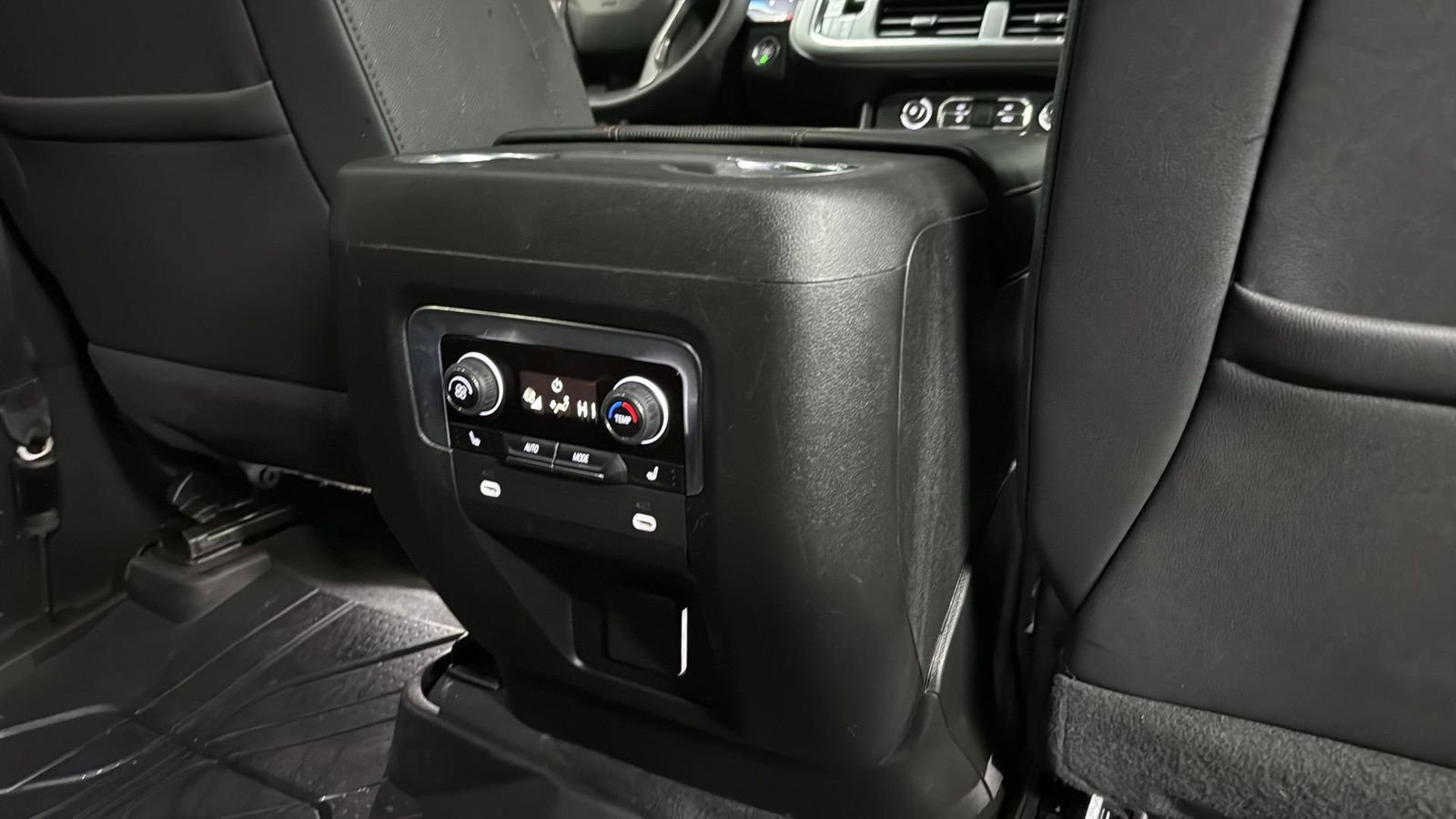 Used 2023 Chevrolet Tahoe RST w/ Luxury Package image 28