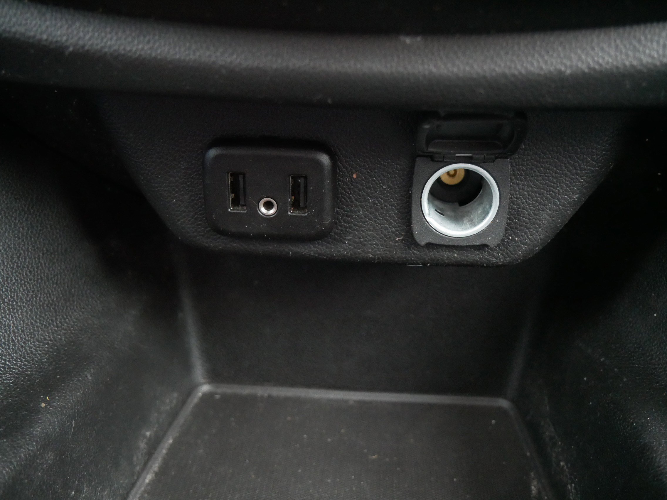 Used 2019 Chevrolet Traverse RS w/ LPO, Floor Liner Package image 31