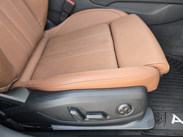 Used 2023 Audi A4 2.0T Premium Plus w/ Premium Plus Package image 21