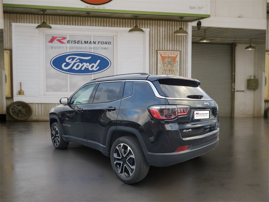 Used 2022 Jeep Compass Limited image 3