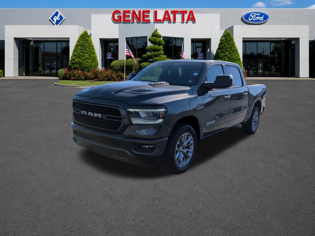 Used 2023 RAM 1500 Laramie AWD/4WD image 3