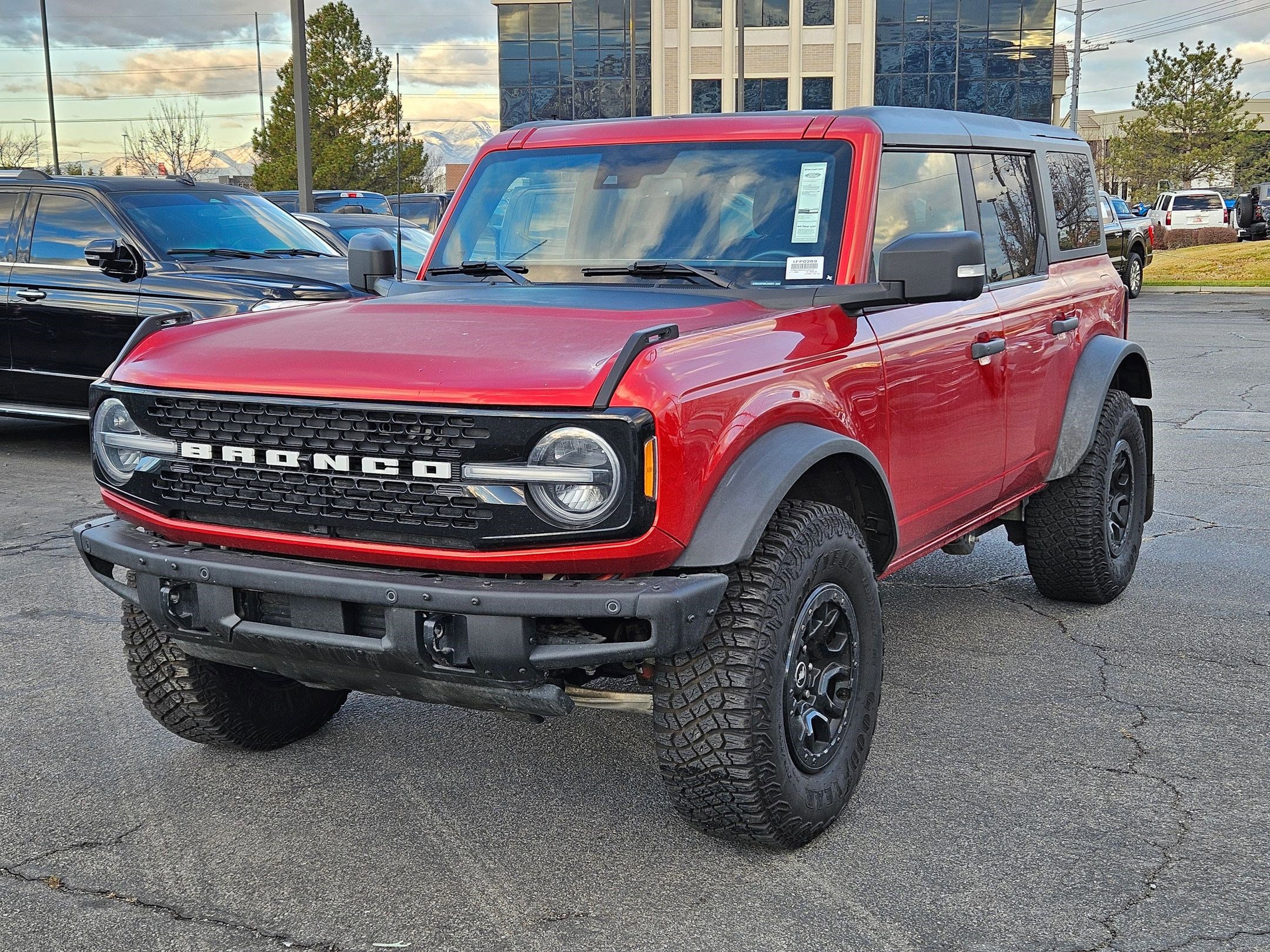 Certified 2024 Ford Bronco Wildtrak AWD/4WD image 12