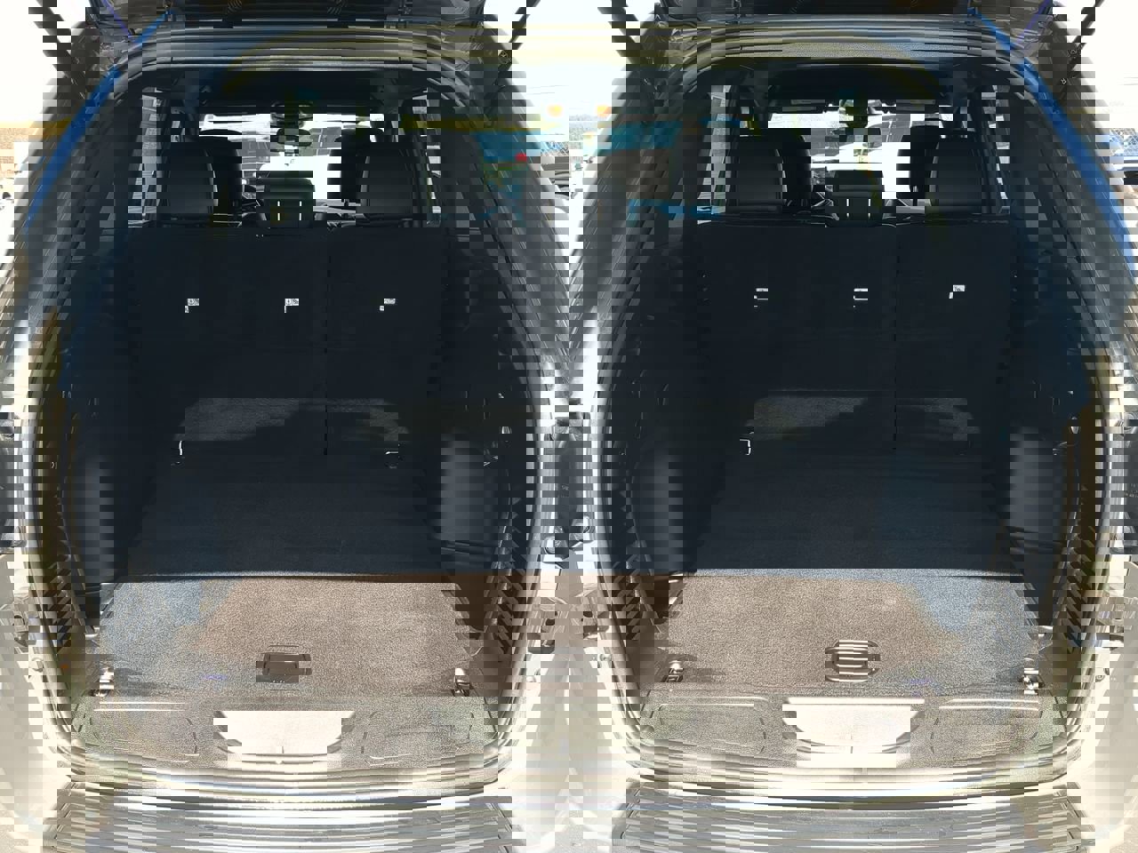 Used 2021 Jeep Grand Cherokee Laredo X image 11