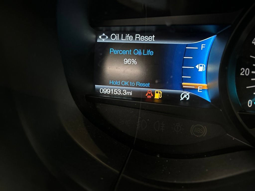 Certified 2019 Ford Edge SEL w/ Cold Weather Package AWD/4WD image 18