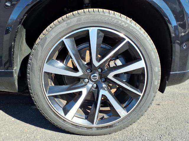 Used 2024 Volvo XC90 B6 Plus image 22