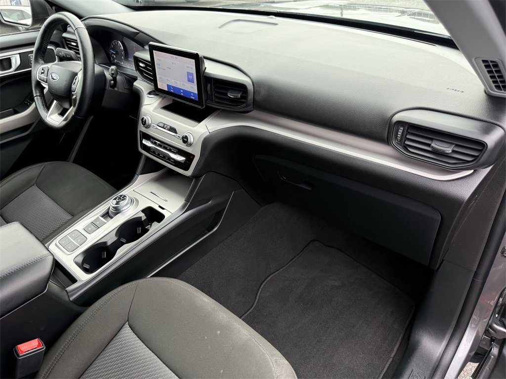 Certified 2024 Ford Explorer XLT image 40