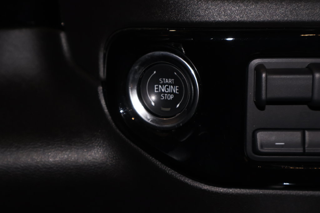 Used 2024 GMC Sierra 1500 SLT w/ SLT Premium Package AWD/4WD image 30