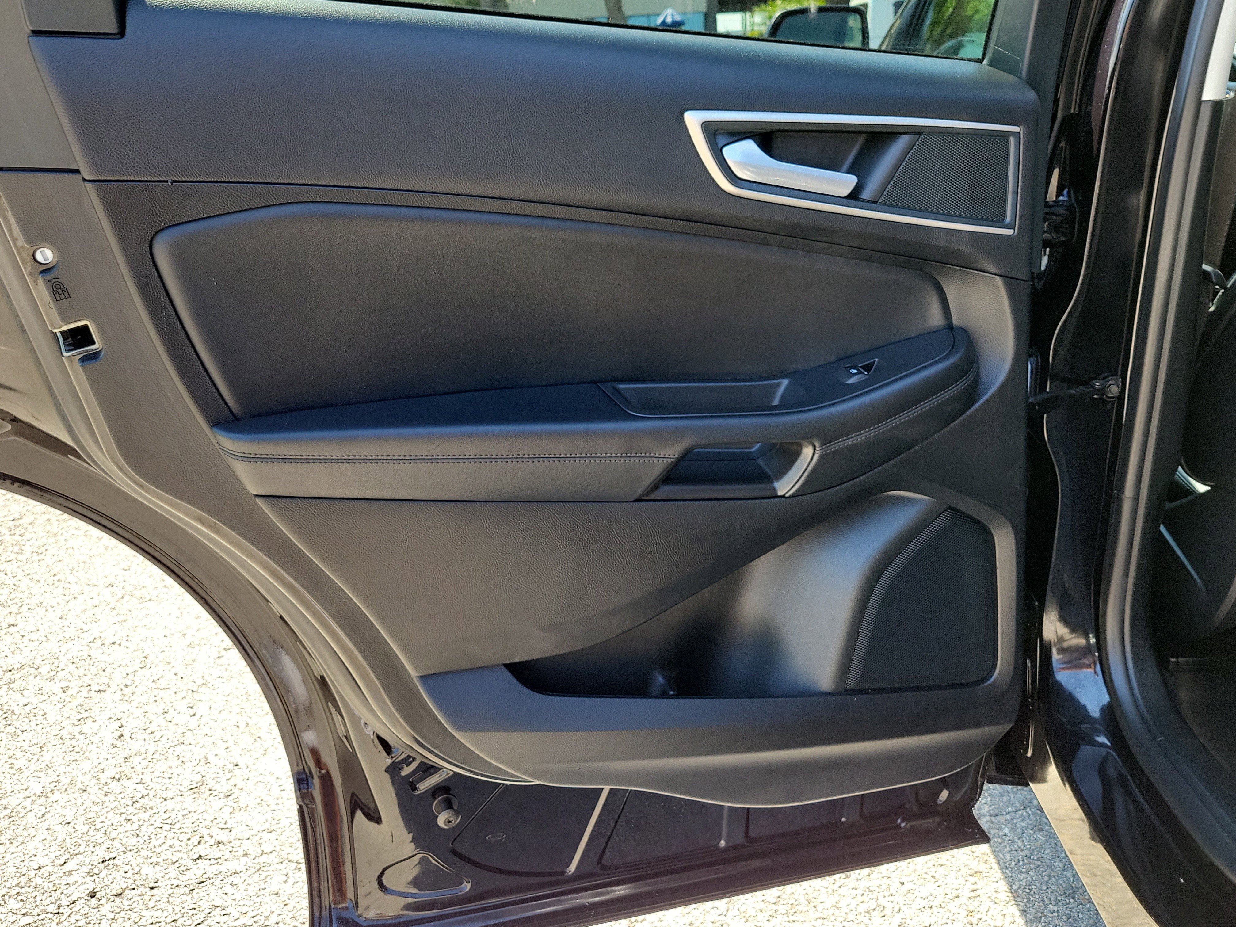 Certified 2024 Ford Edge SEL w/ Convenience Package image 12