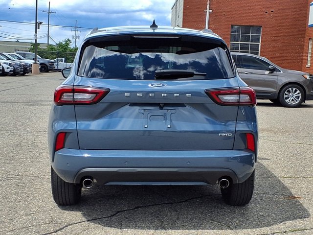 Certified 2023 Ford Escape ST-Line w/ Tech Pack #1 AWD/4WD image 22