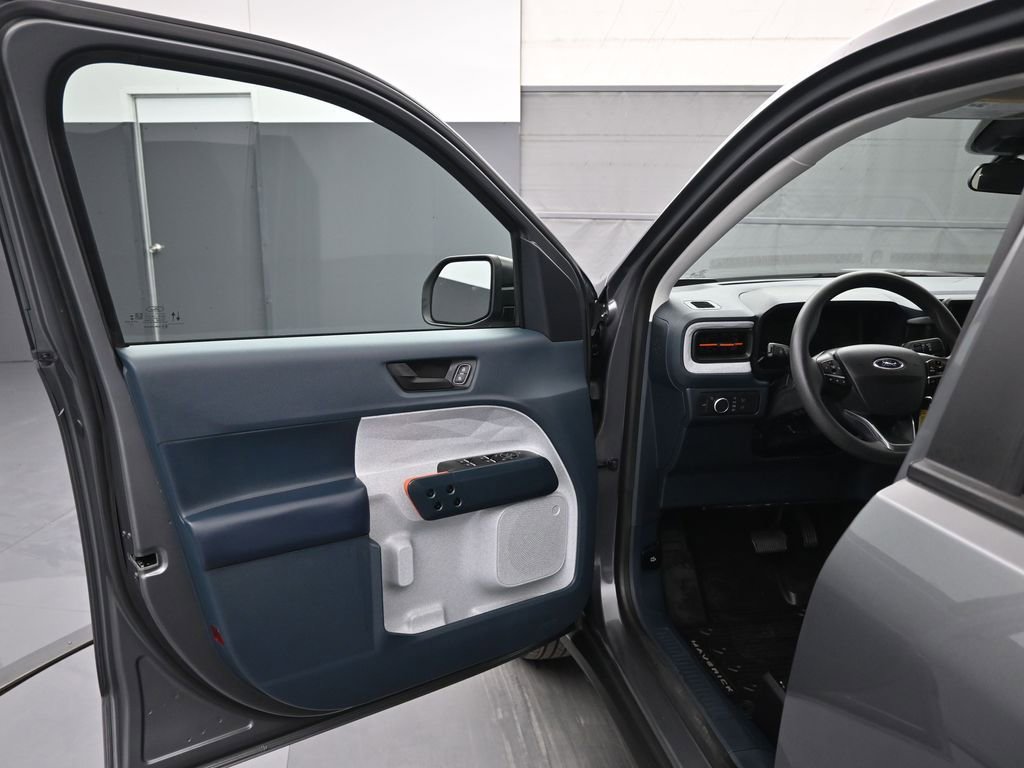 Certified 2022 Ford Maverick XLT image 9