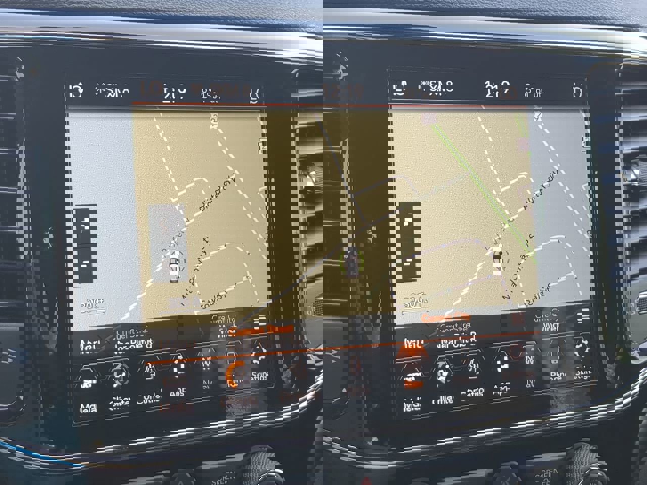 Used 2021 Jeep Grand Cherokee Laredo X image 19