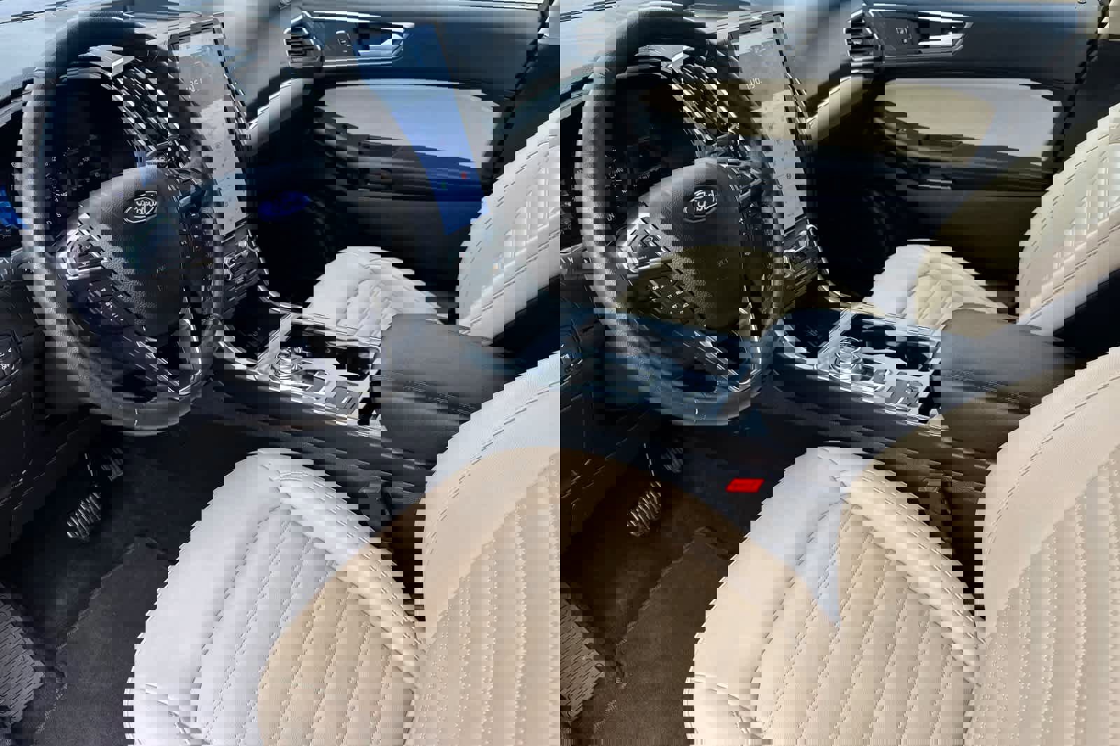 Certified 2022 Ford Edge SEL w/ Convenience Package image 11