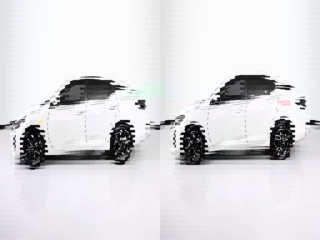 Used 2025 Nissan Sentra SV image 2