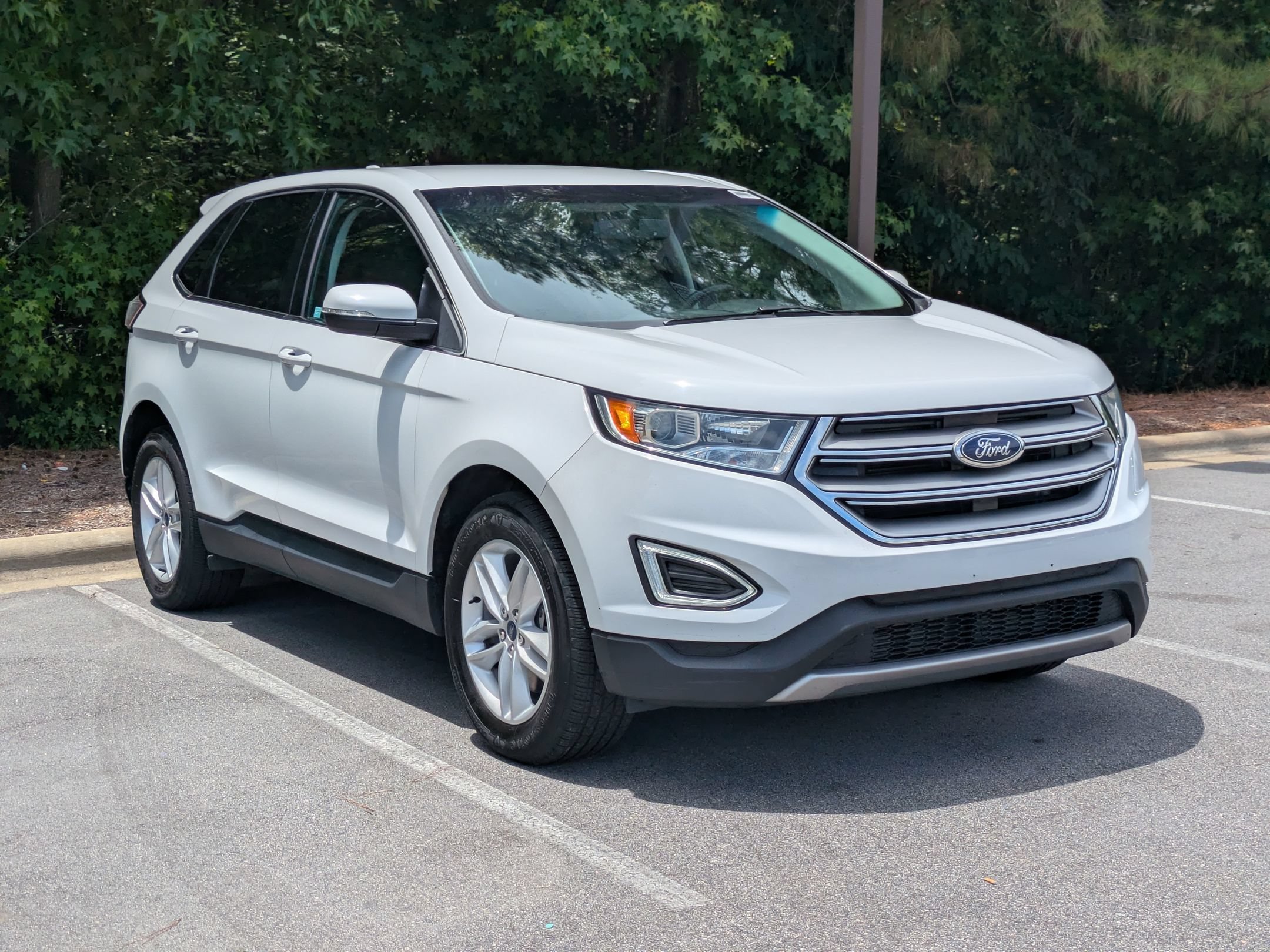 Certified 2018 Ford Edge SEL w/ Equipment Group 201A AWD/4WD image 2