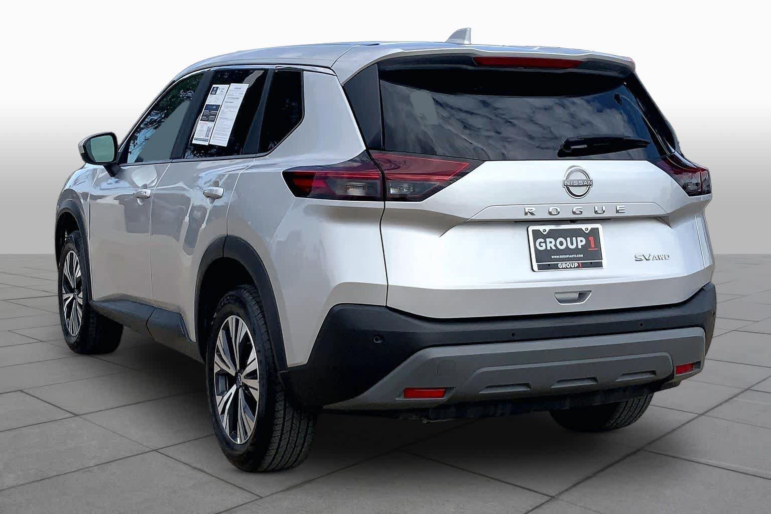 Used 2023 Nissan Rogue SV AWD/4WD image 12