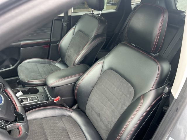 Certified 2022 Ford Escape SEL w/ SEL Stealth AWD Package image 12