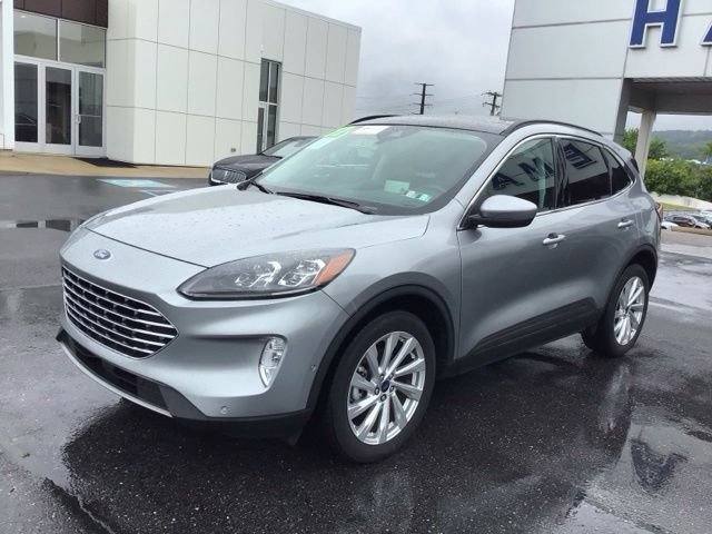Certified 2022 Ford Escape Titanium w/ Titanium Elite Package AWD/4WD image 2