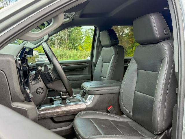 Used 2023 Chevrolet Silverado 1500 LTZ w/ Technology Package AWD/4WD image 15