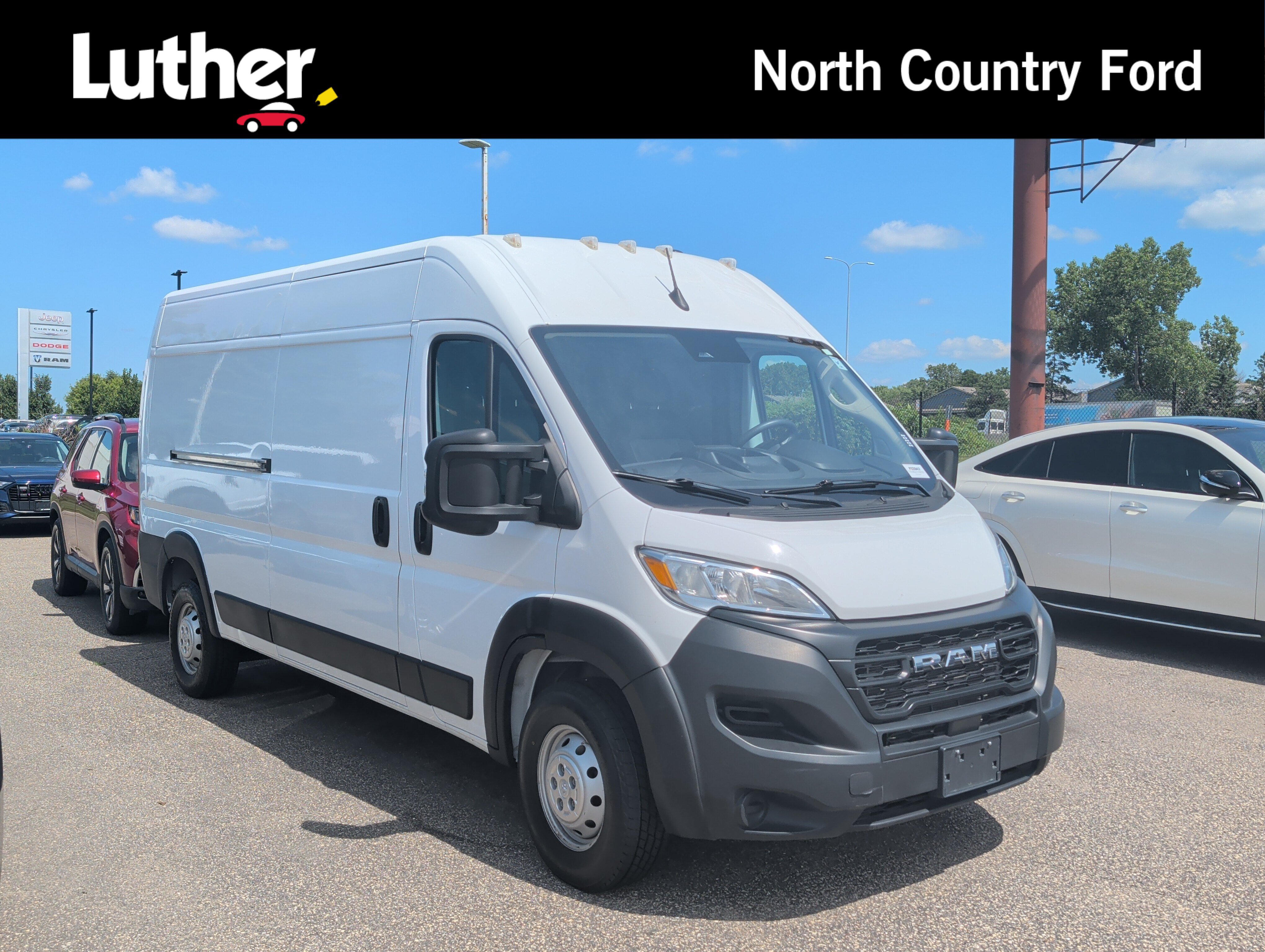 Used 2023 RAM ProMaster 2500 FWD image 1