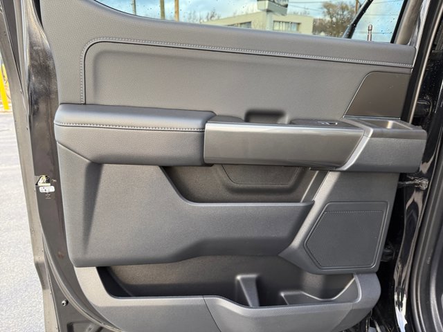 Certified 2022 Ford F150 XLT w/ Equipment Group 302A High image 26