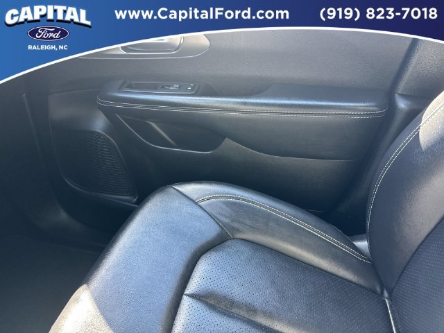 Used 2025 Chrysler Pacifica Select FWD image 27