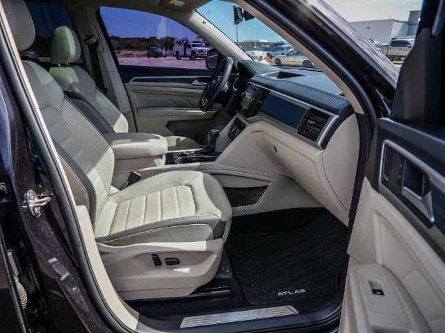 Used 2021 Volkswagen Atlas SEL Premium AWD/4WD image 18