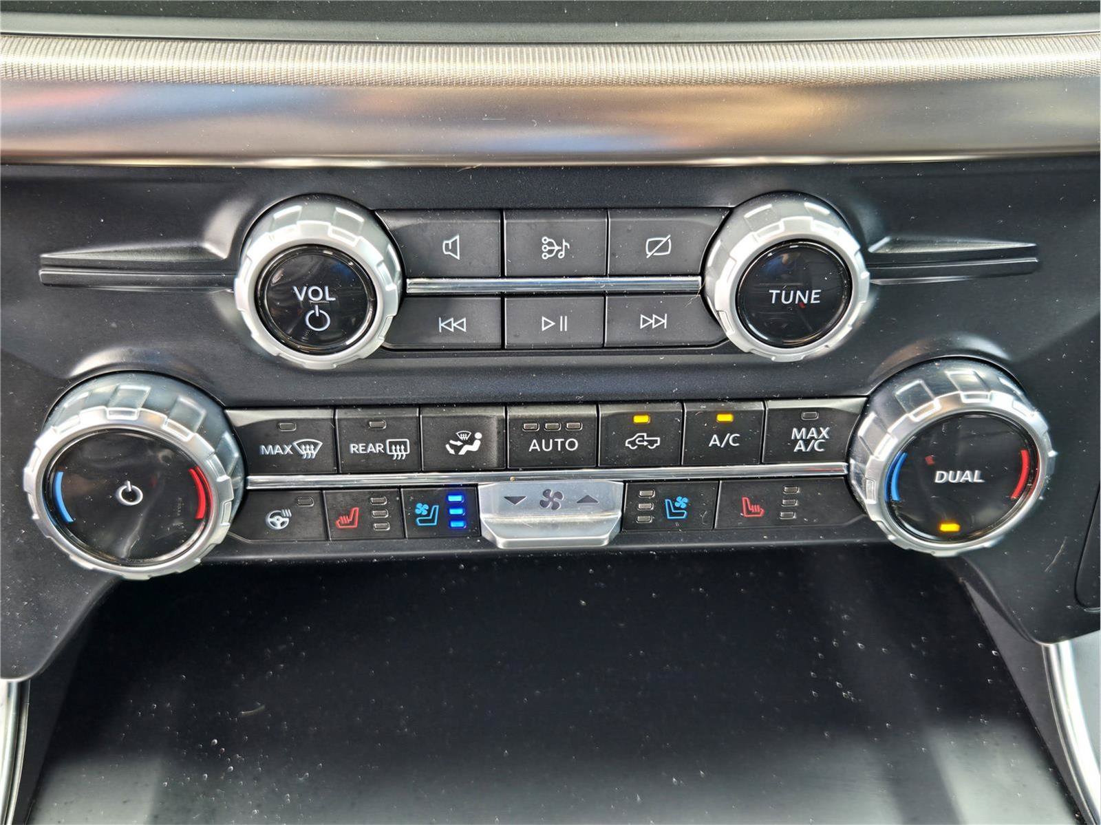 Certified 2023 Ford F150 Raptor AWD/4WD image 18