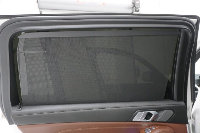Used 2024 BMW X7 xDrive40i w/ Executive Package AWD/4WD image 31