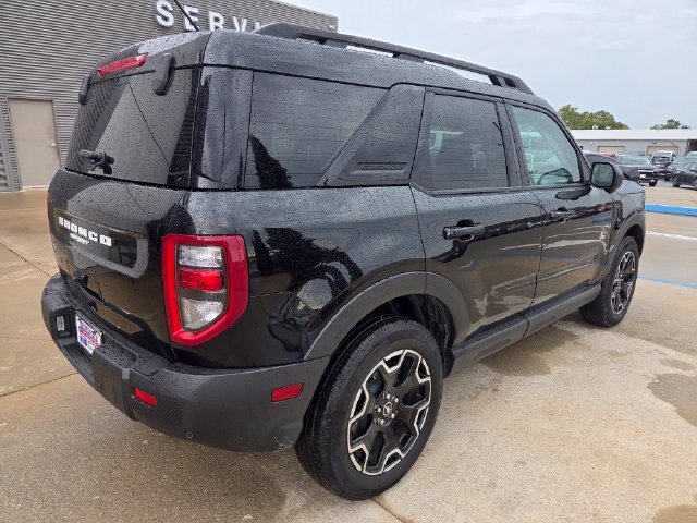 Certified 2025 Ford Bronco Sport Outer Banks w/ Outer Banks Tech Package+ AWD/4WD image 11