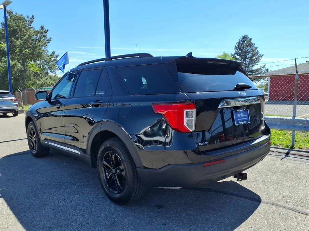 Certified 2023 Ford Explorer XLT AWD/4WD image 7