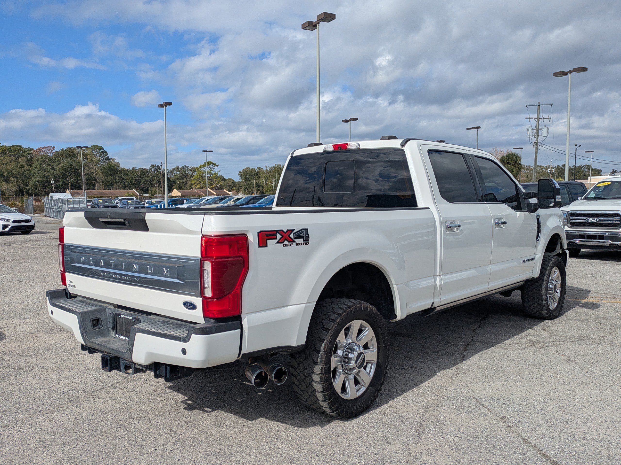 Certified 2021 Ford F250 Platinum w/ FX4 Off-Road Package image 5