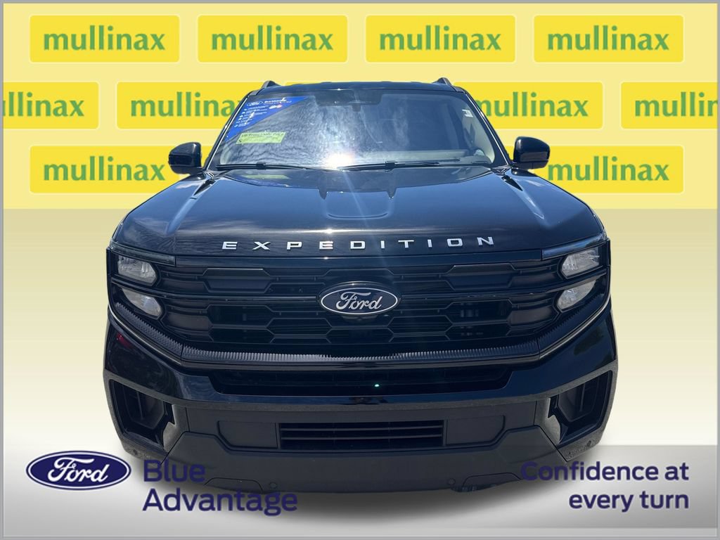 Certified 2025 Ford Expedition Active RWD image 11