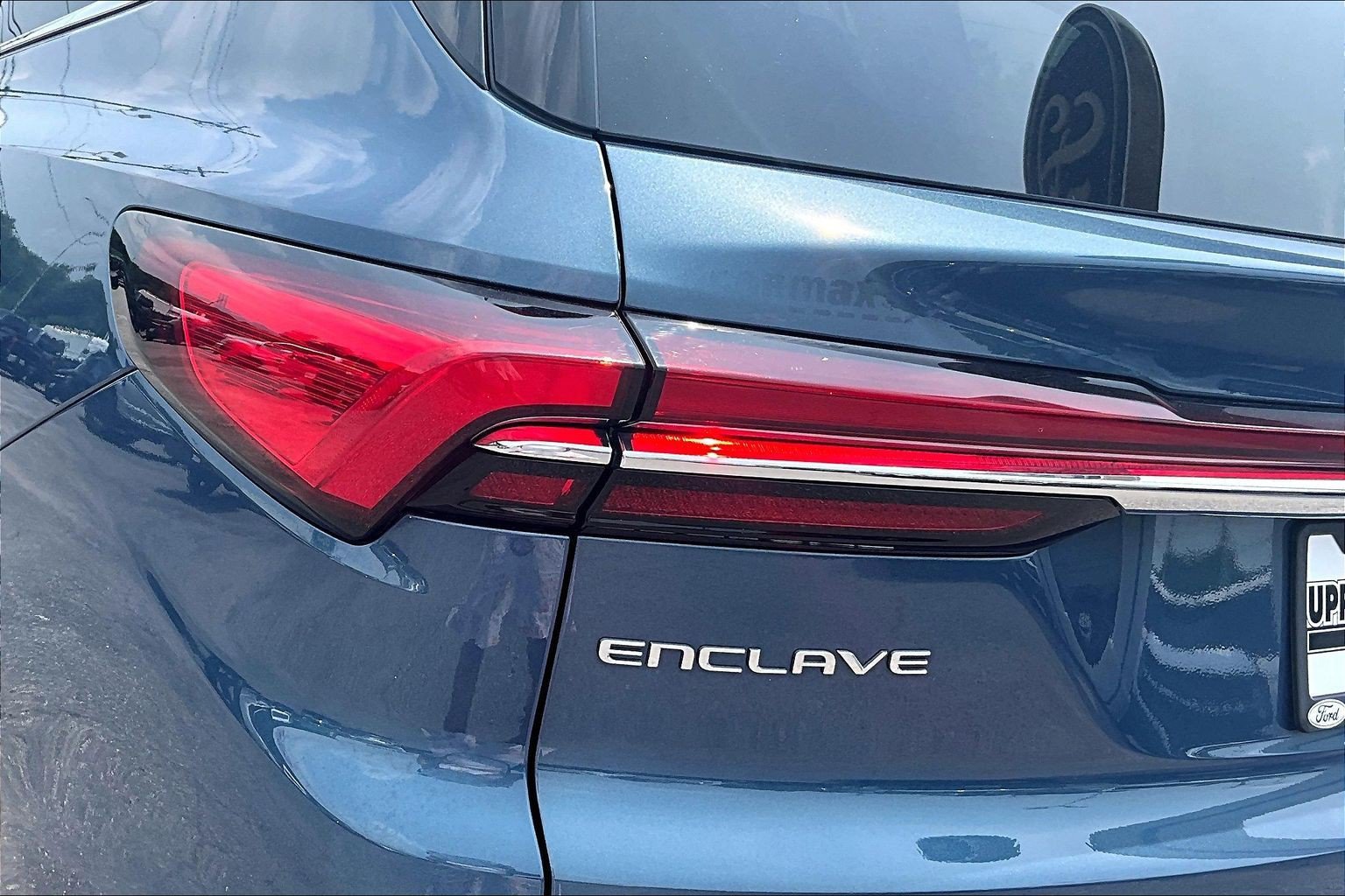 Used 2025 Buick Enclave Preferred FWD image 30