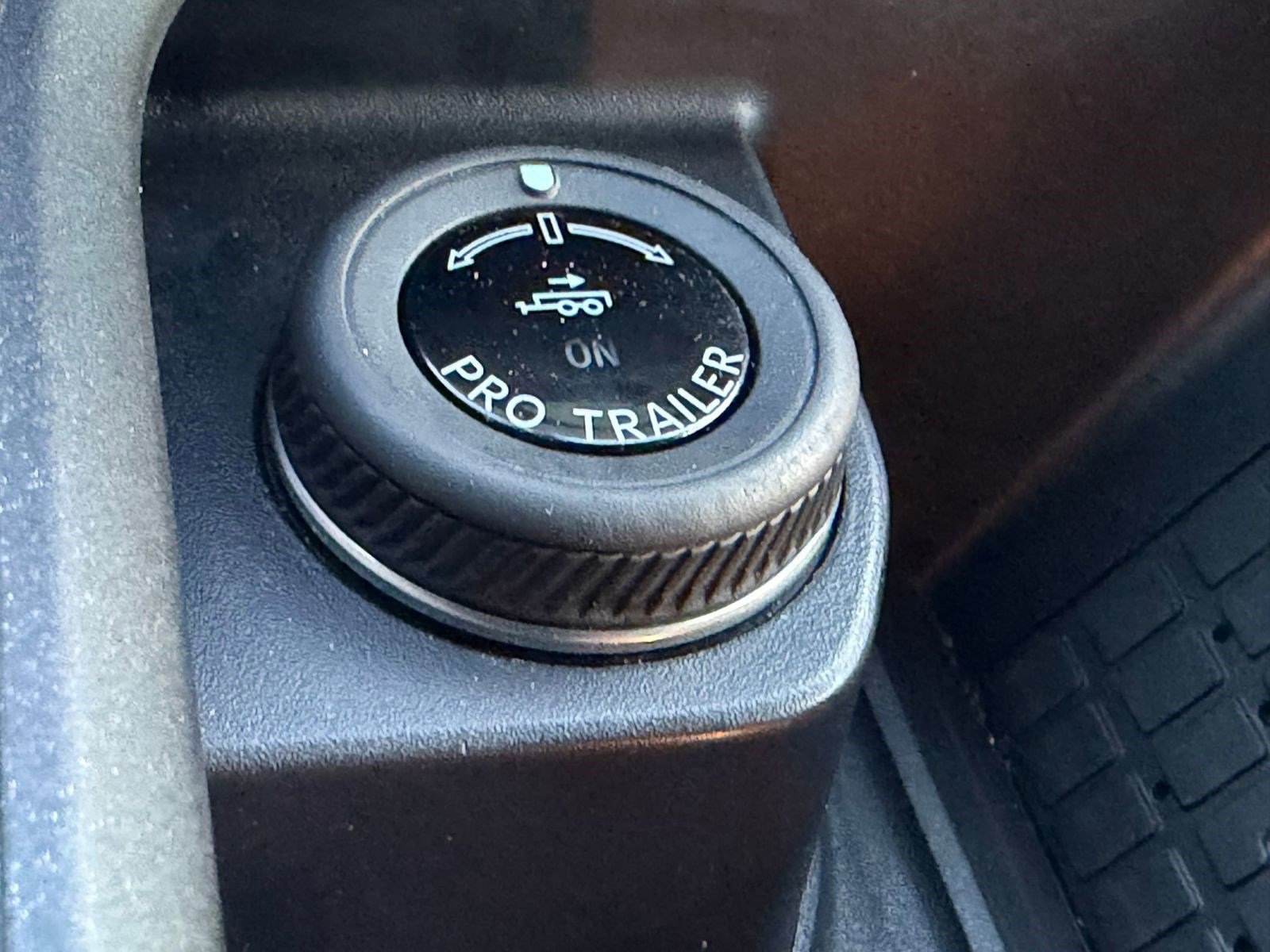 Certified 2025 Ford Expedition Platinum image 20