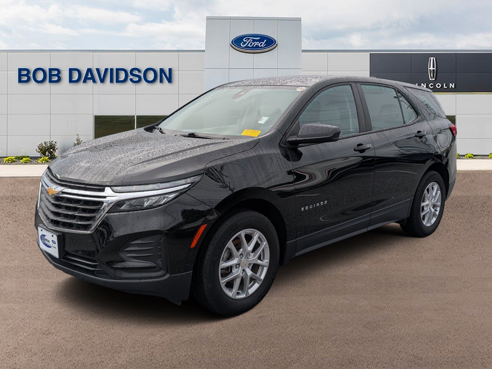 Used 2023 Chevrolet Equinox LS FWD image 1