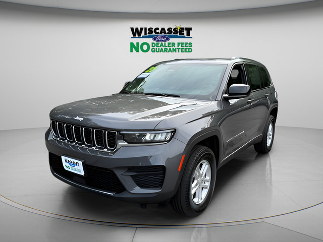 Used 2025 Jeep Grand Cherokee Laredo w/ Luxury Tech Group I AWD/4WD image 17
