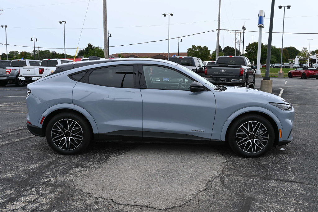 Certified 2025 Ford Mustang Mach-E Premium AWD/4WD image 9
